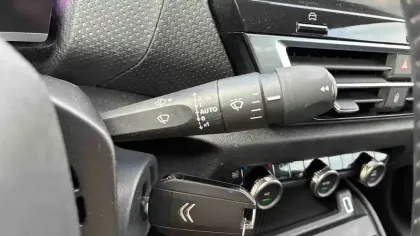 Photo 21 Citroën C4  PureTech 130 S&S EAT8