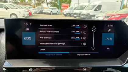 Photo 28 Citroën C4  PureTech 130 S&S EAT8