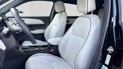 Photo 11 Honda E:ny1  204 ch