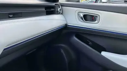 Photo 32 Honda E:ny1  204 ch