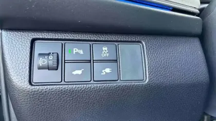 Photo 18 Honda E:ny1  204 ch