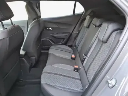 Photo 11 Peugeot 2008  Hybrid 145 e-DCS6