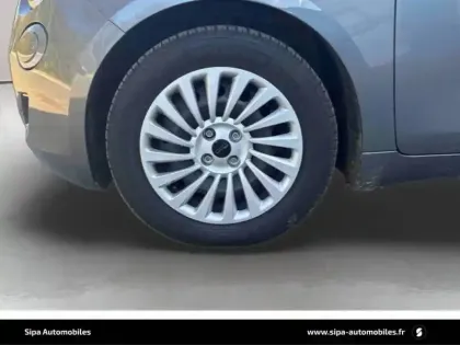 Photo 41 Fiat 500  e 95 ch