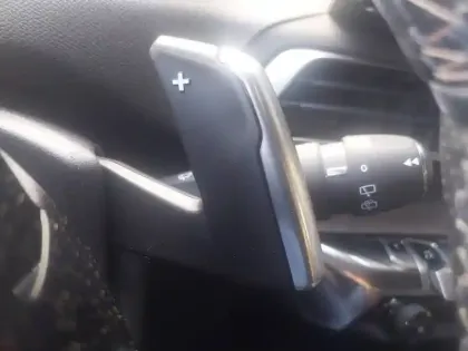 Photo 21 Peugeot 3008  Hybrid 225 e-EAT8