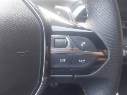 Photo 23 Peugeot 3008  Hybrid 225 e-EAT8