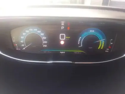 Photo 14 Peugeot 3008  Hybrid 225 e-EAT8