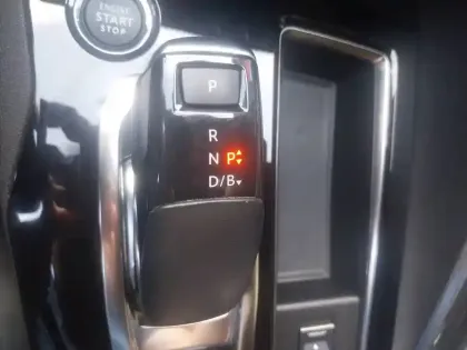 Photo 13 Peugeot 3008  Hybrid 225 e-EAT8