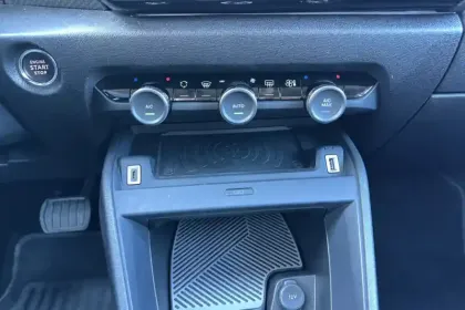 Photo 30 Citroën C4 Gén. III Ph1 NG MAX 5