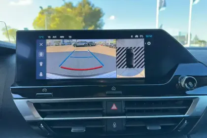 Photo 24 Citroën C4 Gén. III Ph1 NG MAX 5