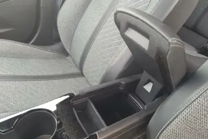 Photo 30 Peugeot 2008  Hybrid 136 e-DCS6