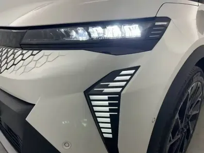 Photo 34 Renault Scenic  E-Tech electrique 220 ch grande autonomie