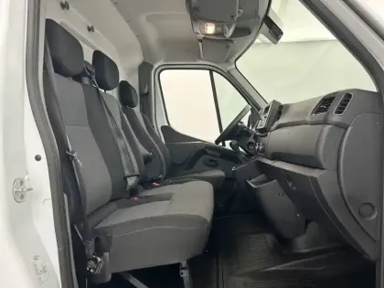 Photo 11 Renault Master  FGN TRAC F3500 L2H2 BLUE DCI 135