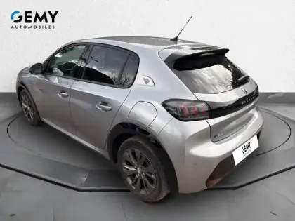 Photo 6 Peugeot 208 Gén. II Ph1 NG Roadtrip 5