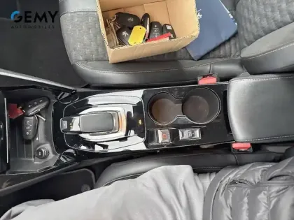 Photo 14 Peugeot 208 Gén. II Ph1 NG Roadtrip 5