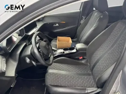 Photo 8 Peugeot 208 Gén. II Ph1 NG Roadtrip 5