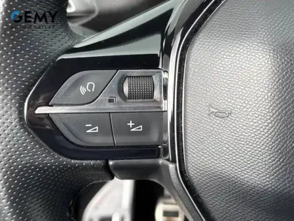 Photo 33 Peugeot 5008  PureTech 130ch S&S BVM6