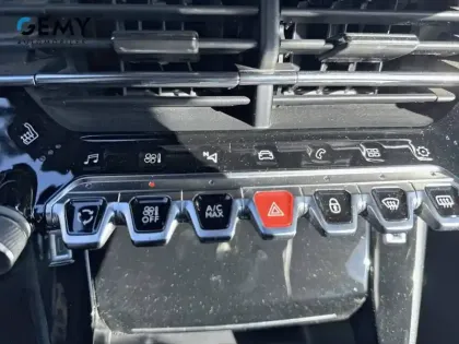 Photo 28 Peugeot 2008  PureTech 130 S&S EAT8