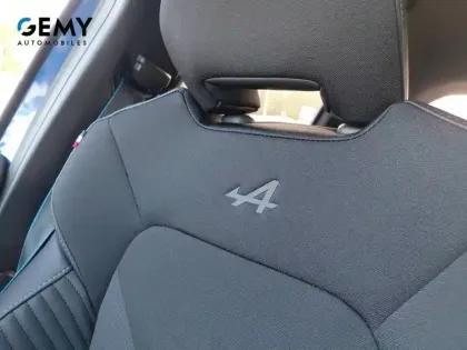 Photo 30 Renault Clio  E-Tech full hybrid 145