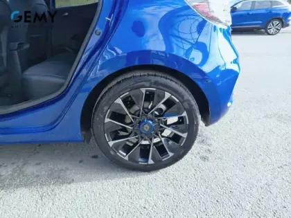 Photo 10 Renault Clio  E-Tech full hybrid 145