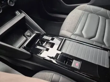 Photo 27 Citroën C4  BlueHDi 130 S&S EAT8