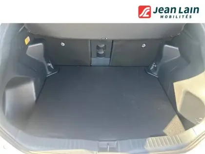 Photo 9 Toyota Yaris  Cross Hybride 130h AWD-i