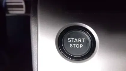 Photo 17 Peugeot 408  Hybrid 145 e-DCS6