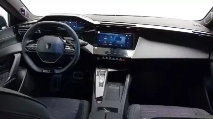 Photo 13 Peugeot 408  Hybrid 145 e-DCS6