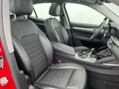 Photo 21 Alfa Romeo Stelvio Gén. I Ph1 Super 5