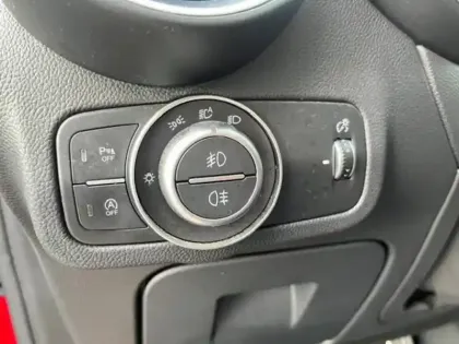 Photo 18 Alfa Romeo Stelvio Gén. I Ph1 Super 5