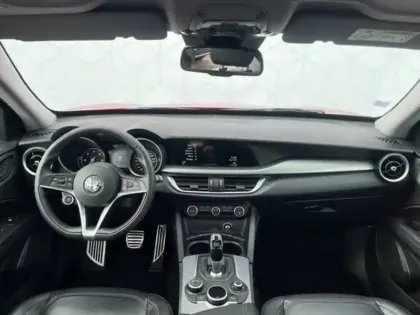 Photo 5 Alfa Romeo Stelvio Gén. I Ph1 Super 5