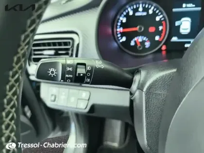 Photo 17 Kia Stonic  1.0 T-GDi 100 ch BVM6 GT Line