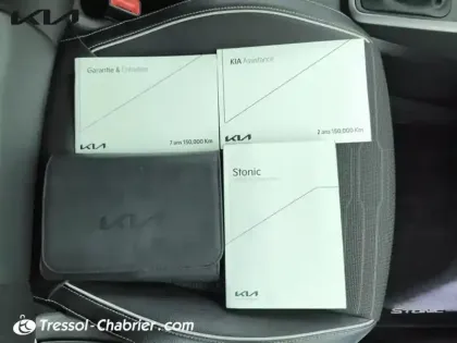 Photo 15 Kia Stonic  1.0 T-GDi 100 ch BVM6 GT Line