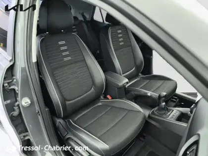 Photo 8 Kia Stonic  1.0 T-GDi 100 ch BVM6 GT Line