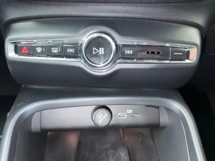 Photo 13 Volvo Xc40 Gén. I Ph2 Plus 5