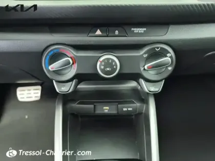 Photo 12 Kia Rio  1.0 T-GDi 100 ch DCT7 GT-Line