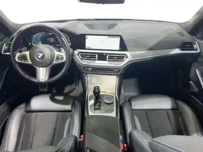 Photo 7 BMW Serie 3 TOURING G21 320e 204 ch BVA8 M Sport