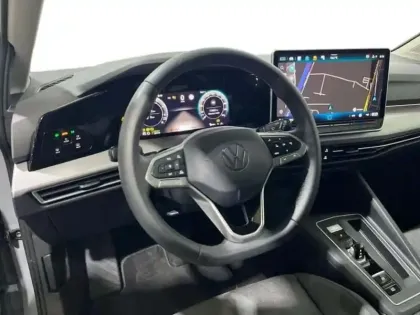 Photo 8 Volkswagen Golf Gén. VIII Ph2 VW Edition 5