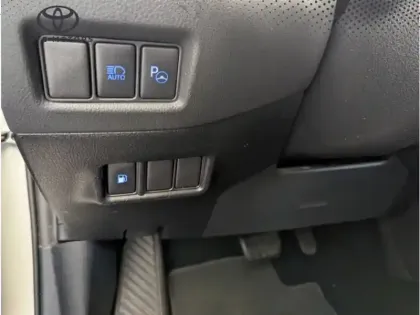 Photo 13 Toyota C-HR 1.8 HYBRIDE 122 GRAPHIC