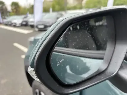 Photo 16 Toyota Yaris Hybride 1.5 HYBRID 130H DESIGN AUTO 2WD