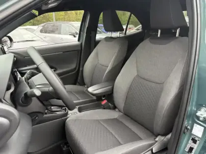 Photo 11 Toyota Yaris Hybride 1.5 HYBRID 130H DESIGN AUTO 2WD