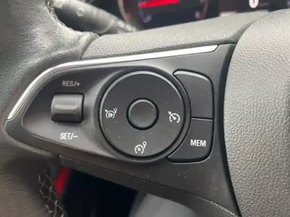 Photo 16 Opel Crossland Gén. I Ph1 GS 5