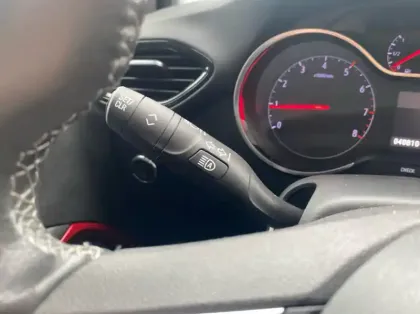 Photo 17 Opel Crossland Gén. I Ph1 GS 5