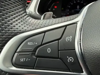 Photo 19 Renault Captur II R.S. Line 1.3 140 ch BVA