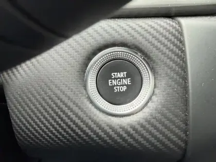 Photo 20 Renault Captur II R.S. Line 1.3 140 ch BVA