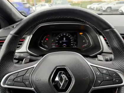 Photo 10 Renault Captur II R.S. Line 1.3 140 ch BVA