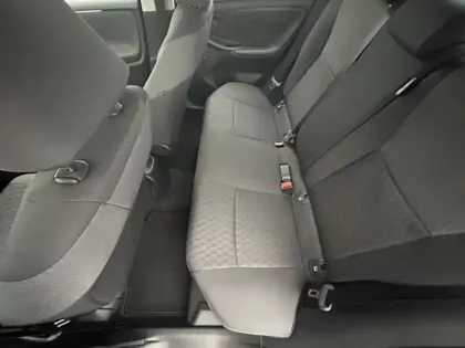 Photo 18 Toyota Yaris 70 VVT-i Dynamic