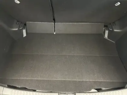 Photo 9 Toyota Yaris 70 VVT-i Dynamic