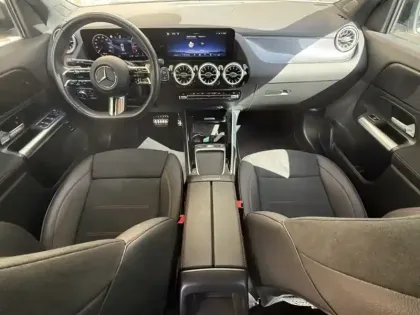 Photo 10 Mercedes GLA 200 d AMG Line