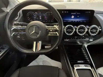 Photo 17 Mercedes GLA 200 d AMG Line