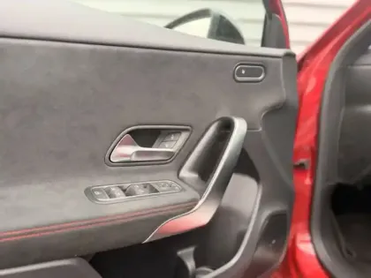 Photo 11 Mercedes Classe A Gén. IV (W177) Ph2 AMG Line 5